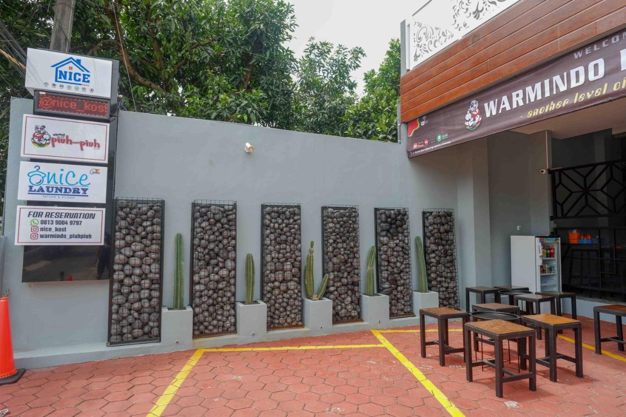 RedDoorz Plus near Patung Kuda Undip Jatingaleh Exterior foto